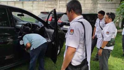 Mobil Operasional KPU Ditarik Provinsi, Tidak Ada Kendaraan Dinas Plat Hitam Lagi Mobil Operasional KPU Ditarik Provinsi, Tidak Ada Kendaraan Dinas Plat Hitam Lagi