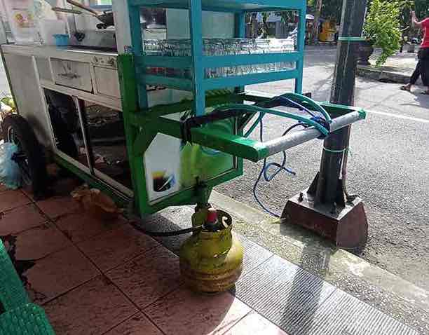 HET LPG 3 Kg Naik dan Sering Kosong, Masyarakat Tetap Beli karena Kebutuhan Berharap tidak Langka Pedagang Kecil Membutuhkan Gas LPG 3 kg Meski HET Naik