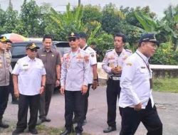 Bupati Blitar Rijanto dan Forkopimda Tinjau Perlintasan Kereta Api Pastikan Aman Bagi Pemudik Bupati Blitar Rijanto dan Forkopimda Tinjau Perlintasan Kereta Api Pastikan Aman Bagi Pemudik