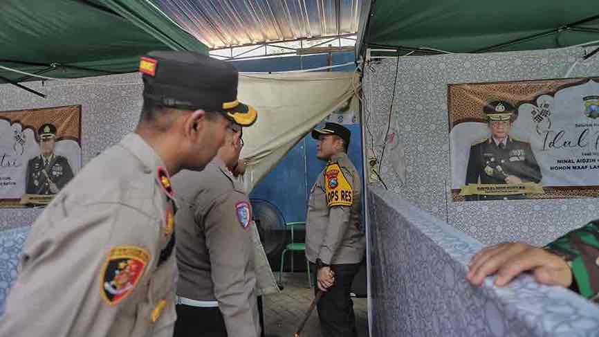 Kapolres Blitar Pastikan Kesiapan Pos PAM Selorejo dalam Rangka Operasi Ketupat Semeru 2025 Kapolres Blitar AKBP Arif Fazlurrahman Memeriksa Pos Pengamanan Mudik Lebaran 2025
