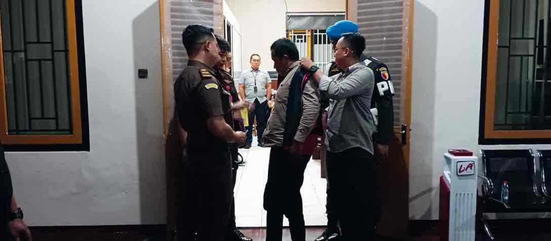 Kejaksaan Tetapkan 1 Tersangka Kasus Korupsi DAM Kali Bentak, Ini Kata Penasehat Hukum Tersangka Kejaksaan Negeri Kabupaten Blitar Menetapkan MB Direktur CV Cipta Graha Pratama Sebagai Tersangka Dugaan Korupsi Pembangunan DAM Kali Bentak