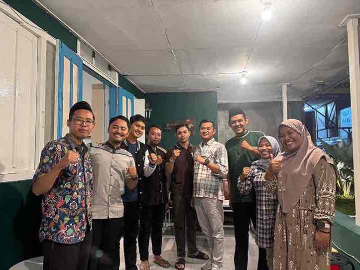 Alumni Ketua Umum HmI Komisariat Peta Cabang Blitar Gagas Manifesto Pergerakan Komisariat, Ini Tujuannya Para Alumni Ketua Umum HmI Komisariat Peta Blitar Gelar Kajian Manifesto Pengkaderan