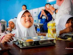 Dilema Pedagang Kantin Sekolah: Dukung MBG, Khawatir Kehilangan Pekerjaan Dilema Pedagang Kantin Sekolah: Dukung MBG, Khawatir Kehilangan Pekerjaan