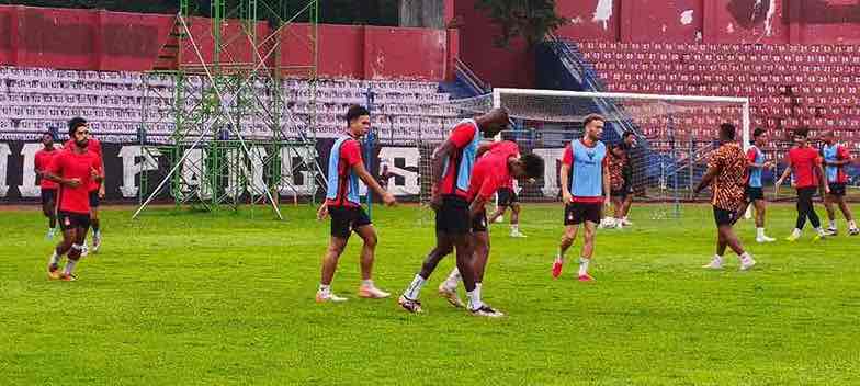 Rospide Ingatkan Pemain Persik Kediri, Waspadai Set Pice dan Transisi PSM Makassar Pemain Persik Kediri Berlatih