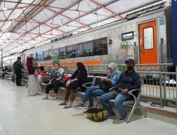 Awal Ramadhan KAI Daop 7 Madiun Catat Sebanyak 18.809 Penumpang KA untuk Pulang Kampung Halaman Awal Ramadhan KAI Daop 7 Madiun Catat Sebanyak 18.809 Penumpang KA untuk Pulang Kampung Halaman