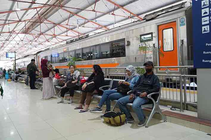 Awal Ramadhan KAI Daop 7 Madiun Catat Sebanyak 18.809 Penumpang KA untuk Pulang Kampung Halaman Penumpang KA Memilih Awal Ramadhan untuk Pulang Kampung