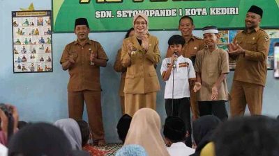 Wali Kota Kediri Vinanda Prameswati, meninjau SD Negeri Setono Pande