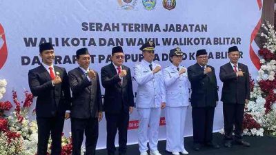 Tampil Bareng di Ngobras Asik, Wali Kota dan Wakil Wali Kota Blitar, Tak Lagi Retak, SAE ? Tampil Bareng di Ngobras Asik, Wali Kota dan Wakil Wali Kota Blitar, Tak Lagi Retak, SAE ?