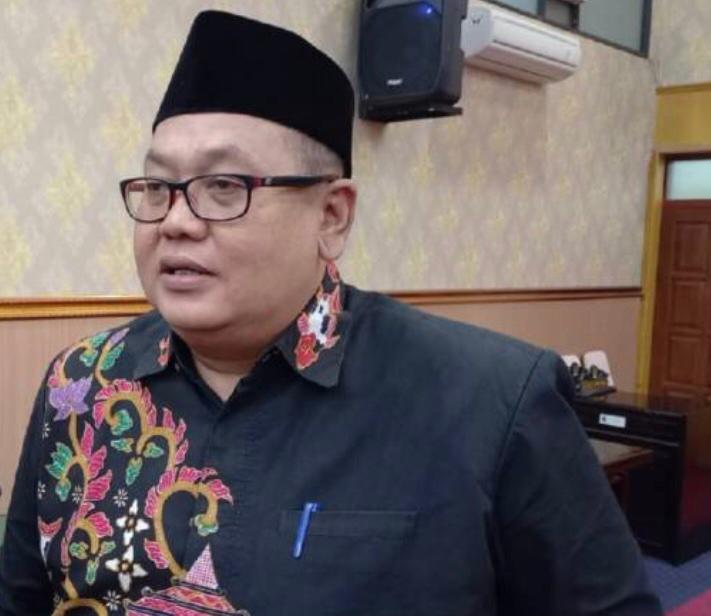 PDIP Blitar Siap Bantu Prabowo Meski Tak Berkoalisi, Keputusan Tetap di Tangan Pusat Anggota DPRD Kota Blitar dari Fraksi PDI Perjuangan, Dedik Hendarwanto