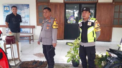 Anggota Polres Blitar saat Pengamanan Jumat Agung 2025
