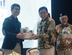Investasi Emas atau Dinar: Menimbang Hikmah, Keuntungan, dan Strategi Bijak dalam Menyimpan Nilai Investasi Emas atau Dinar: Menimbang Hikmah, Keuntungan, dan Strategi Bijak dalam Menyimpan Nilai