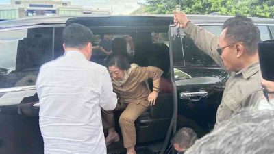 Ketua Umum PDI Perjuangan Megawati Soekarno Putri Tiba di Makam Bung Karno, Kelurahan Bendogerit, Kecamatan Sananwetan, Kota Blitar