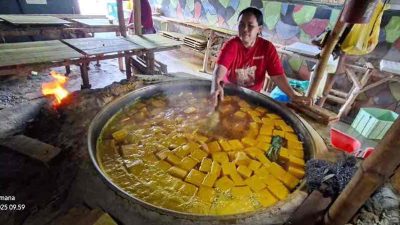 Pengrajin Tahu di Kediri Mengeluhkan Jumlah Pembeli yang Turun pada Momentum Lebaran Idul Fitri Tahun Ini