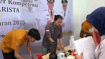 Siapkan Barista Berstandar Nasional, Sejumlah Warga Ikuti Pelatihan Barista di LSP Pariwisata Insan Kreatif