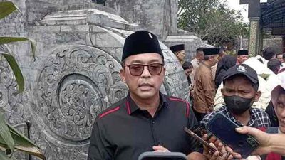 Megawati Ziarah ke Makam Bung Karno, Pulung Bantah Terkait Kongres PDIP Mendatang Megawati Ziarah ke Makam Bung Karno, Pulung Bantah Terkait Kongres PDIP Mendatang