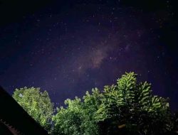 Menjelajahi Keindahan Langit Malam: Rekomendasi 6 Tempat Melihat Galaksi Bima Sakti di Indonesia Menjelajahi Keindahan Langit Malam: Rekomendasi 6 Tempat Melihat Galaksi Bima Sakti di Indonesia