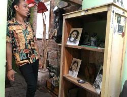 Yossef Seniman Lukis Sketsa Wajah, Sempat Keliling Pasar Malam, Kini Pameran di Warung Kopi “Haryati” Yossef Seniman Lukis Sketsa Wajah, Sempat Keliling Pasar Malam, Kini Pameran di Warung Kopi “Haryati”