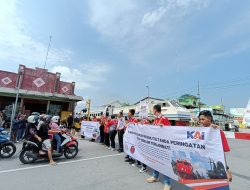 Semangat Harkitnas, KAI Daop 7 Madiun Ajak Railfans Blitar Edukasi Keselamatan di Perlintasan Sebidang Semangat Harkitnas, KAI Daop 7 Madiun Ajak Railfans Blitar Edukasi Keselamatan di Perlintasan Sebidang