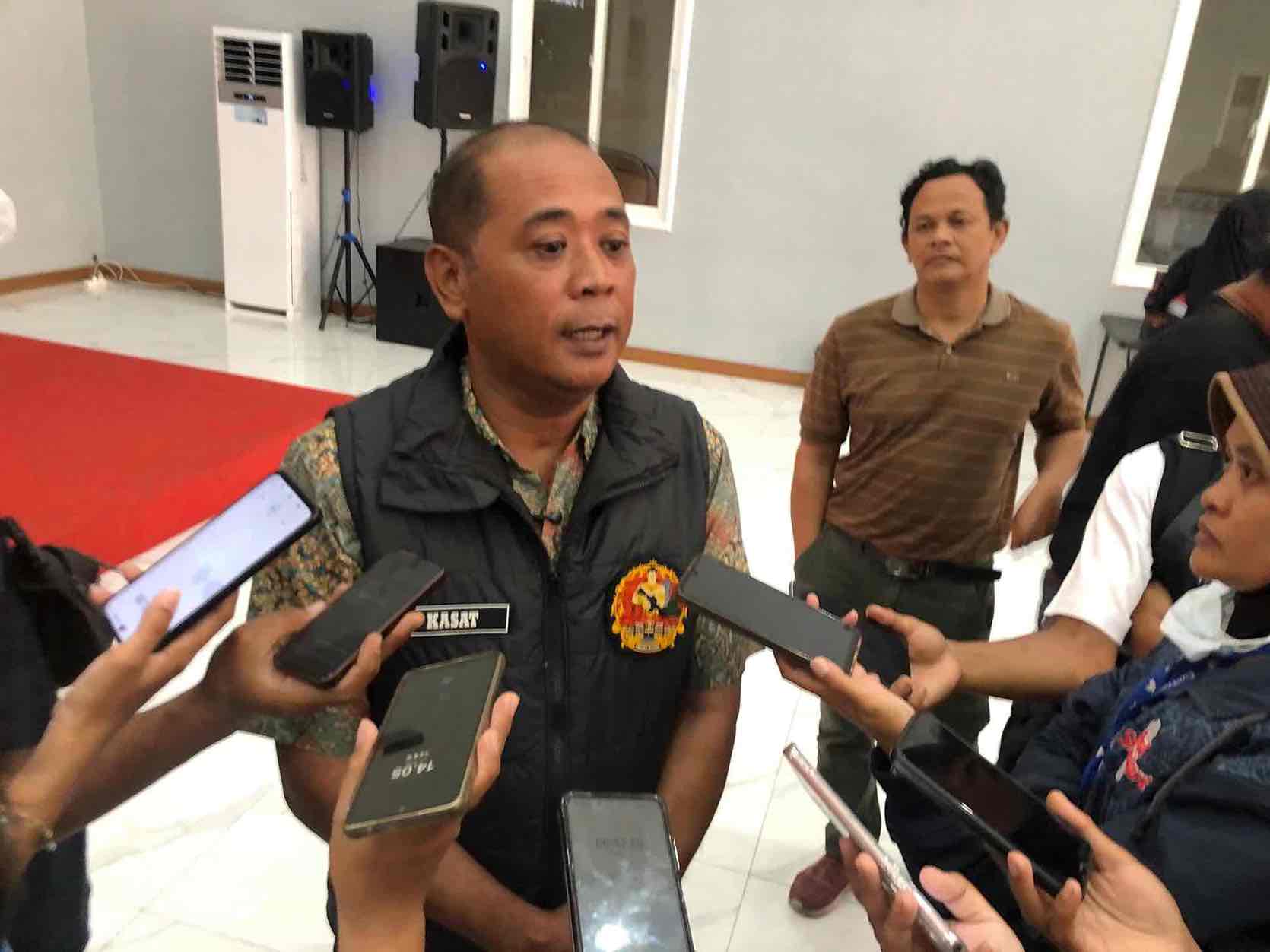 Polres Blitar Amankan Terduga Pelaku Pungli di Pasar Kutukan saat Beraksi Kasat Reskrim Polres Blitar AKP Momon Suwito Pramono