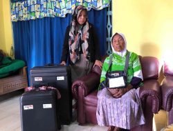 Jualan Pisang, Nenek Marsikem, 94 Tahun Asal Kota Blitar Akhirnya Naik Haji Jualan Pisang, Nenek Marsikem, 94 Tahun Asal Kota Blitar Akhirnya Naik Haji