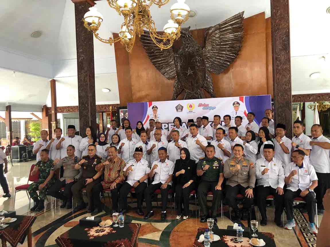 Bupati Blitar Tantang Wabup Berprestasi saat Nahkodai KONI Kabupaten Blitar Pelantikan Pengurus KONI Kabupaten Blitar periode 2025 2029