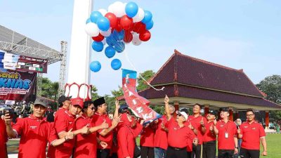 Peresmian Internet Gratis di 351 Titik oleh Bupati Blitar Drs H Rijanto MM di Alun alun Kanigoro