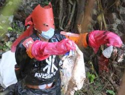 Keren! Ini Dia Sosok Superhero Asli Blitar Ini Cinta Lingkungan Keren! Ini Dia Sosok Superhero Asli Blitar Ini Cinta Lingkungan 