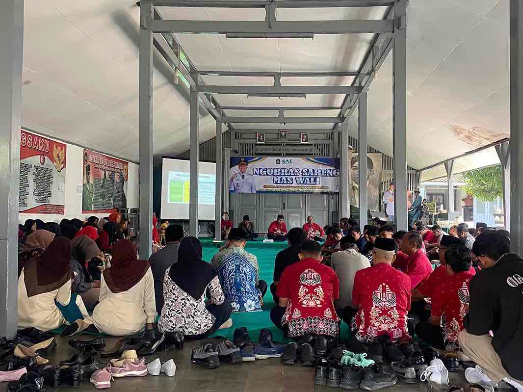 Walikota Blitar Syauqul Muhibbin Gelar Acara Ngobras di Istana Gabang Kota Blitar