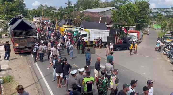 Bawa Miras, 10 Orang Demontrans ODOL Dibekuk Polisi Demontran ODOL di Kabupaten Blitar