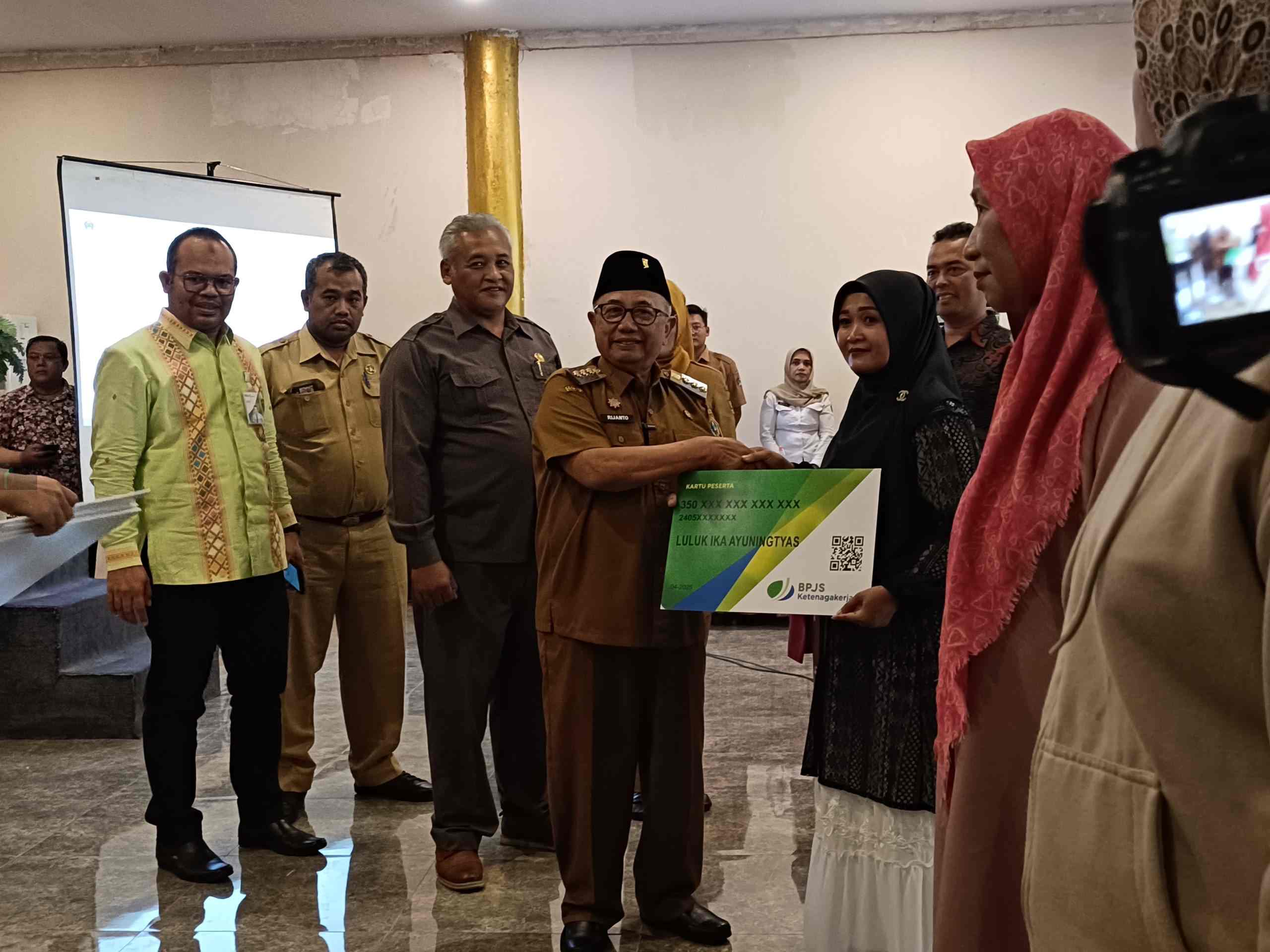 Perkuat Perlindungan Sosial, Pemkab Blitar Tegaskan Komitmen Lewat Program Aji Tani IMG20250603104030 scaled