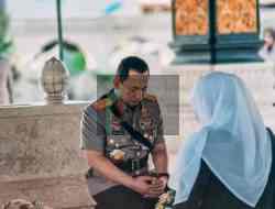 Jelang HUT Bhayangkara ke-79, Kapolri Ziarah ke Makam Bung Karno