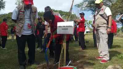 PDI Perjuangan Menanam 250 Pohon di Blitar Peringati Haul Bung Karno