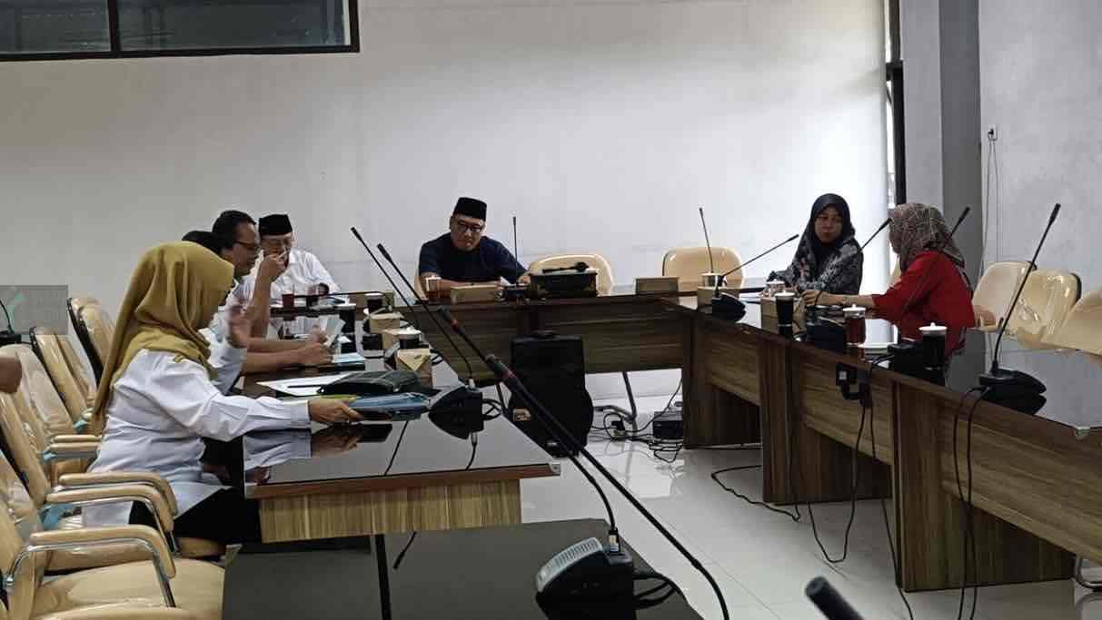 Pansus IV DPRD Kabupaten Blitar Bahas Revisi Regulasi Terkait Pemerintahan Desa dalam Rapat Kerja