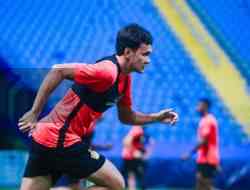 2 Musim Jadi Pilar, Persik Kediri Lepas Bek Tangguh Hamra Hehanusa dan Pemain Lainnya 2 Musim Jadi Pilar, Persik Kediri Lepas Bek Tangguh Hamra Hehanusa dan Pemain Lainnya