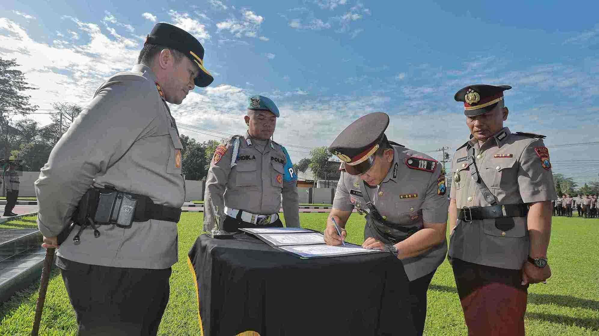 Polres Blitar Mutasi Pejabat Agar Pelayanan Publik Meningkat, ini Daftarnya Penandatangan Mutasi Pejabat di Polres Blitar