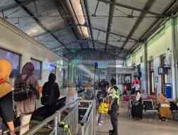 Libur Sekolah, Jumlah Penumpang Kereta Api di Daop 7 Madiun Naik 15 Persen Libur Sekolah, Jumlah Penumpang Kereta Api di Daop 7 Madiun Naik 15 Persen