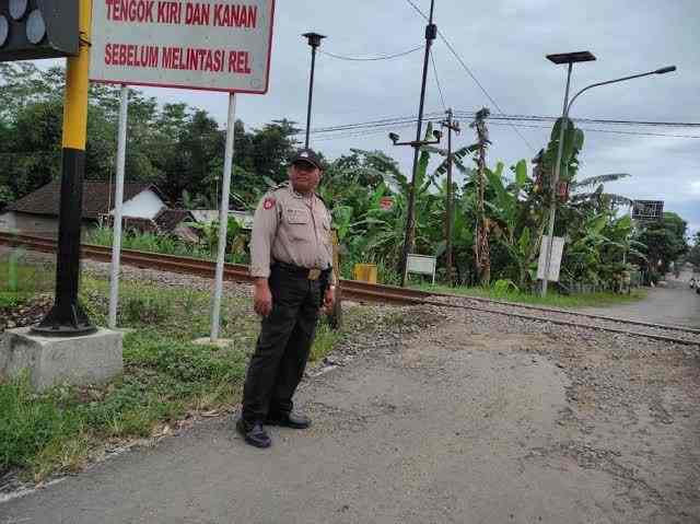 Dua Titik Palang Pintu KA di Kabupaten Blitar Gagal Dibangun, Ini Sebabnya Perlintasan Kereta Api Tanpa Palang pintu