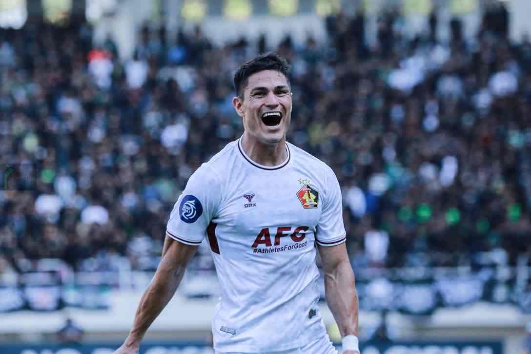 Cetak 9 Gol untuk Persik Kediri, Manajemen Tidak Perpanjang Kontrak Ramiro Fergonzi Ramiro Fergonzi Mantan Pemain Persik Kediri
