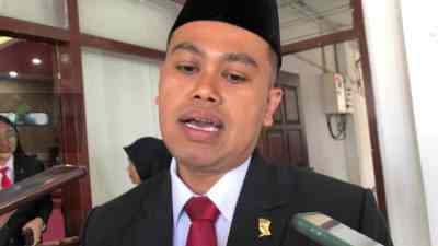 Kota Blitar dengan Bangunan Tinggi Mencakar Langit, Simbol Kemajuan Peradapan Kota Blitar dengan Bangunan Tinggi Mencakar Langit, Simbol Kemajuan Peradapan