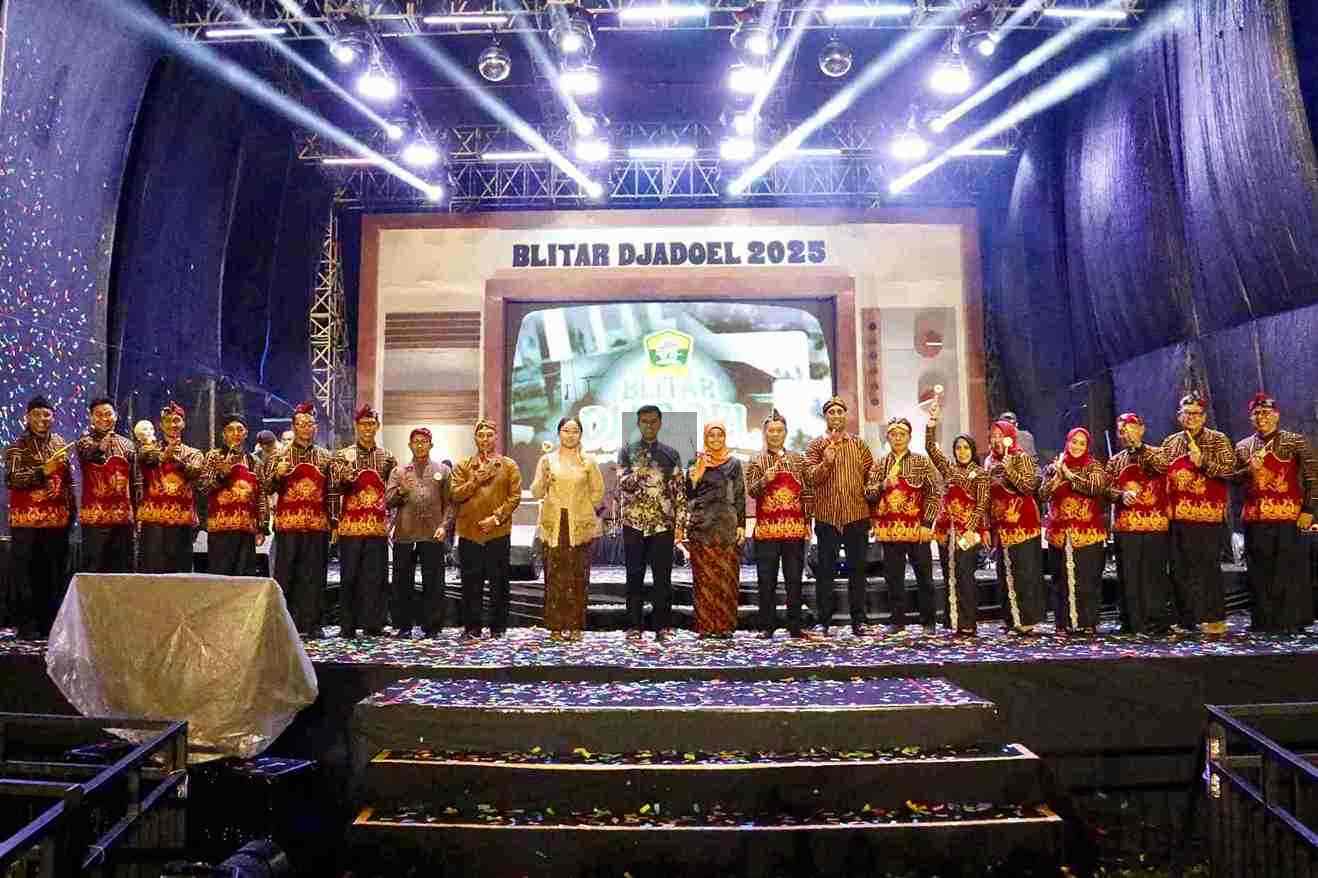 Wali Kota Blitar : Blitar Djadoel Spirit Nation and Character Building Wali Kota Blitar Syauqul Muhibbin saat Penutupan Blitar Djadoel