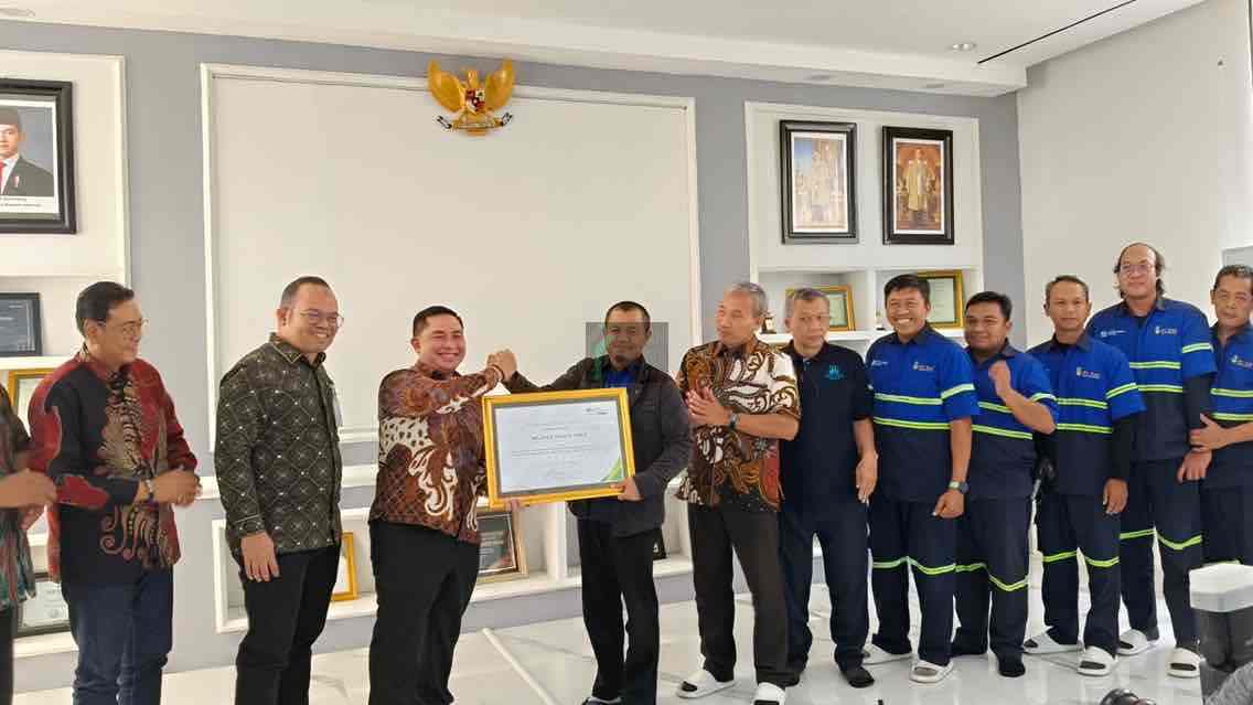 PT RMI Terima Penghargaan dari BPJS Ketenagakerjaan karena Ini BPJS Ketenagakerjaan Memberikan Penghargaan kepada PT Rejoso Manis Indo RMI