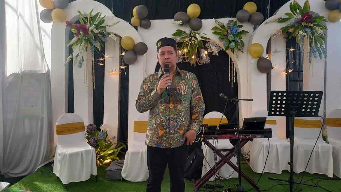 Musim Haji 2025 Ketat, PT Nabila Inti Persada Sidoarjo Adaptasi Sistem Nusuk & Vaksin Baru Direktur Utama PT Nabila Inti Utama Genta Imam Sanjaya ketika memberikan sambutan saat peresmian kantor baru Minggu 13072025
