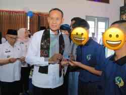 Hari Anak Nasional, Dirjen Permasyarakatan Jatim Berikan 121 Remisi, 7 Langsung Bebas Hari Anak Nasional, Dirjen Permasyarakatan Jatim Berikan 121 Remisi, 7 Langsung Bebas