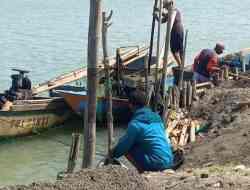 Tindak Tegas, Kades Tanggulangin Tutup Tambang Pasir Tindak Tegas, Kades Tanggulangin Tutup Tambang Pasir