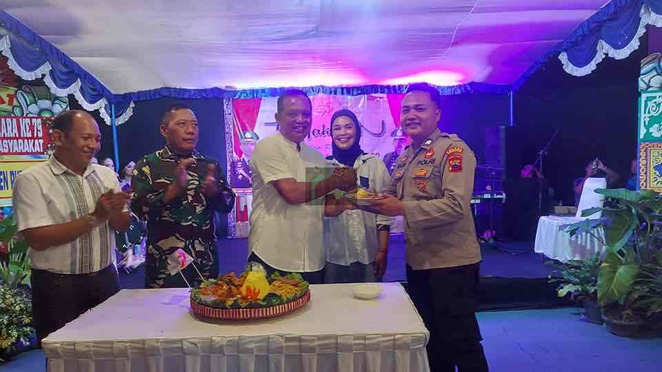 Keren, HUT Bhayangkara ke-79, Polsek Purworejo Kapolsek AKP Bruyi Rohman Warsito, S.H., M.H., saat Pemotongan Tumpeng di Perayaan HUT Bhayangkara ke-79