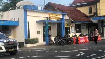 Anggota DPRD Kota Blitar Diperiksa KPK, Terkait dana Hibah Prov Jatim Anggota DPRD Kota Blitar Diperiksa KPK, Terkait dana Hibah Prov Jatim