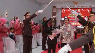 Polres Blitar Lepas 3 Anggota karena Purna Tugas