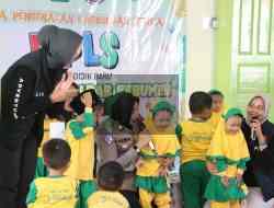 Ingin Dekat Anak-anak, Satlantas Polres Kebumen Gelar Polisi Sahabat Anak di KB IT Ulil Albab Kebumen Ingin Dekat Anak-anak, Satlantas Polres Kebumen Gelar Polisi Sahabat Anak di KB IT Ulil Albab Kebumen