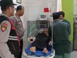 Ambil Jalur Terlalu Kanan, Ibu-ibu di Sidoarjo Dihantam Motor dari Depan tidak Sadarkan Diri Ambil Jalur Terlalu Kanan, Ibu-ibu di Sidoarjo Dihantam Motor dari Depan tidak Sadarkan Diri