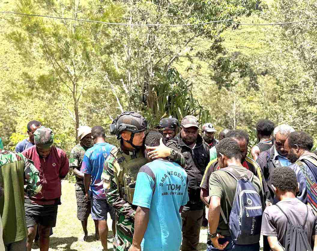 Toleransi Umat Beragama, Satgas YONIF 511/DY Doa Bersama atas Meninggalnya Tokoh Adat karena Sakit Buku Rekening Isani Media